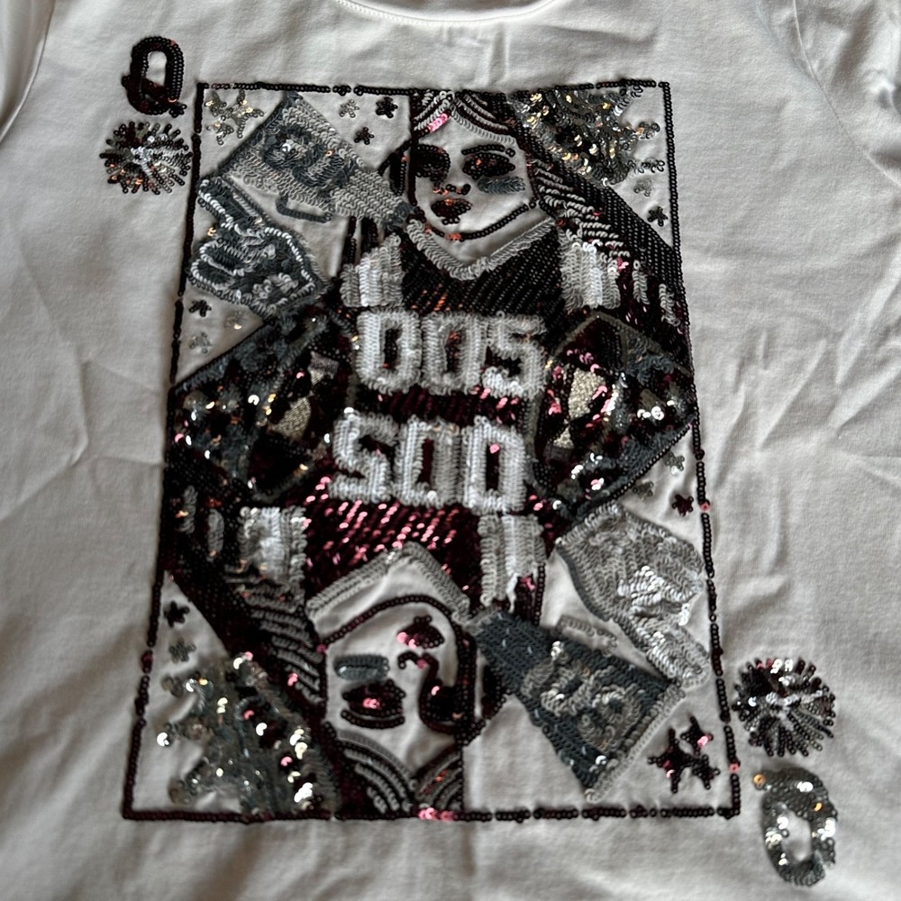 Limited Edition Queen of Sparkles Queen of Hearts Sequin T-Shirt Size M